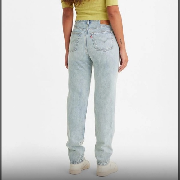 Urban Outfitters Levi's 501 '81 Tapered Leg High Rise Jeans Light Blue w Stripes - Picture 1 of 9